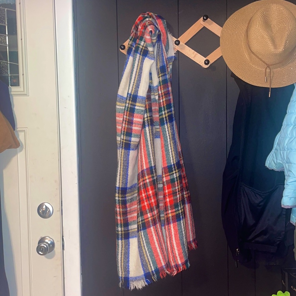 Chunky plaid scarf
